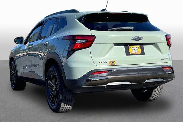 used 2025 Chevrolet Trax car, priced at $22,895
