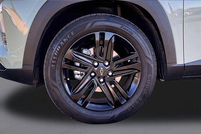used 2025 Chevrolet Trax car, priced at $22,895