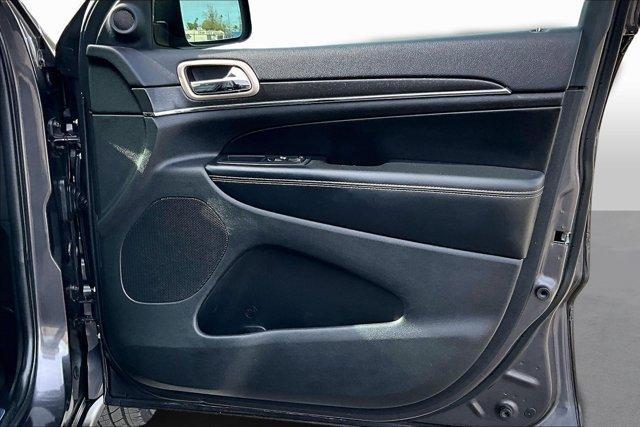 used 2017 Jeep Grand Cherokee car, priced at $14,982