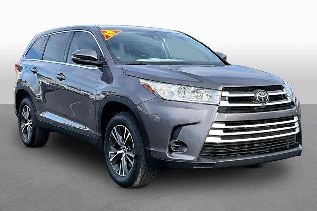 used 2019 Toyota Highlander car, priced at $23,089