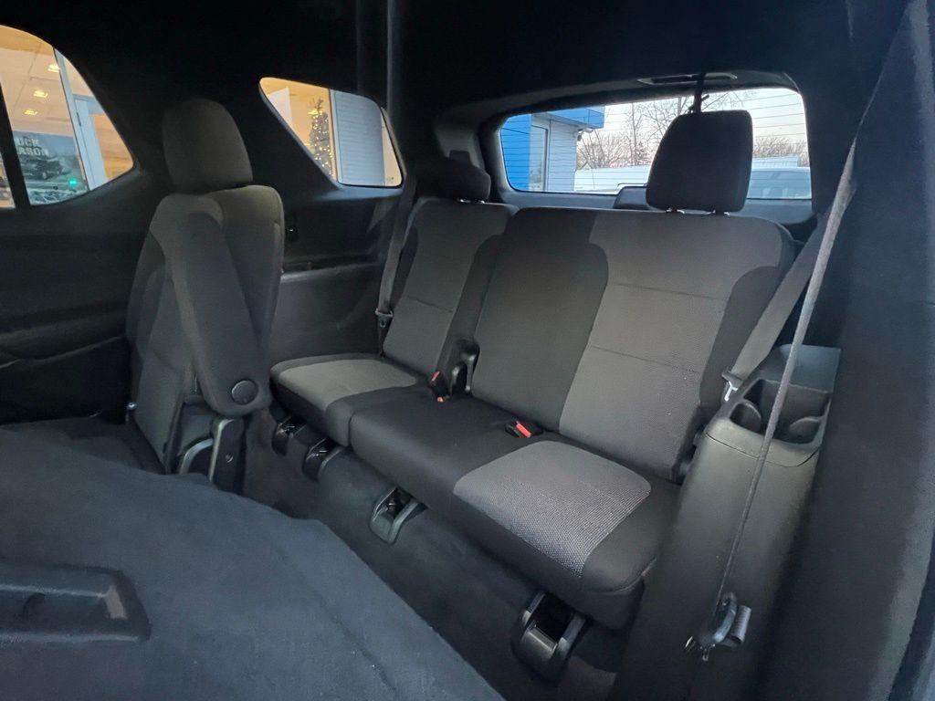 used 2022 Chevrolet Traverse car, priced at $26,526