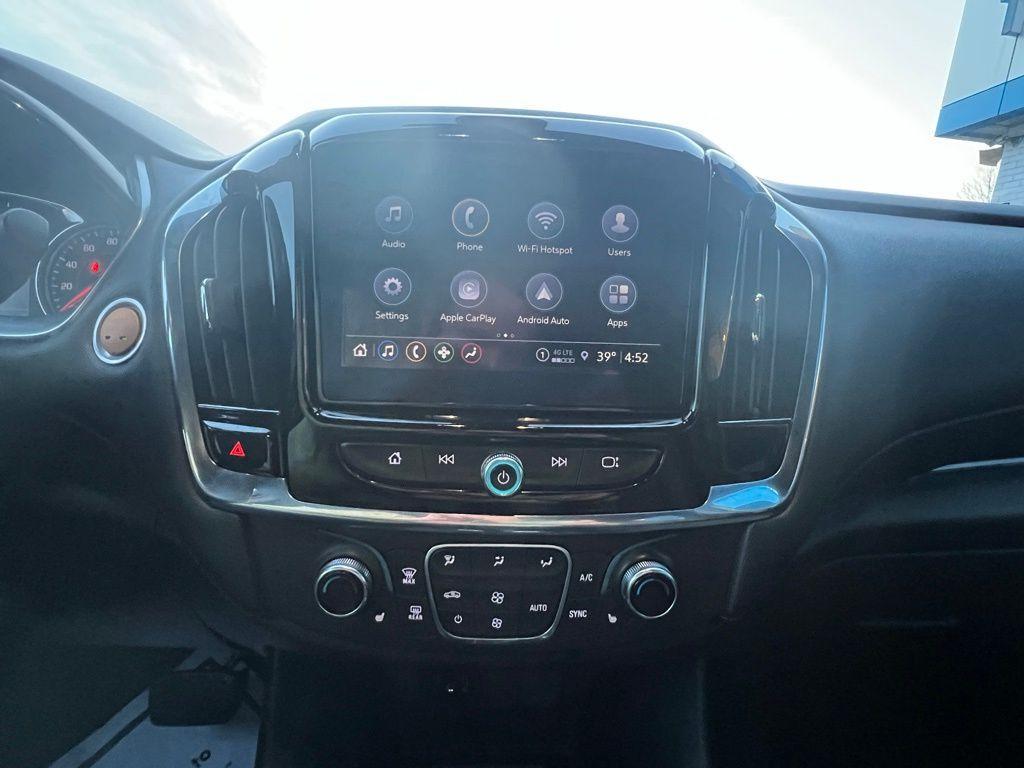 used 2022 Chevrolet Traverse car, priced at $26,526
