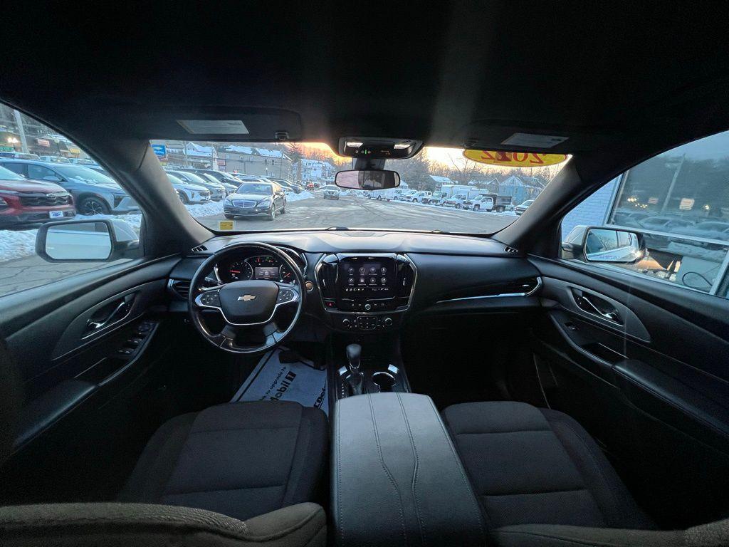 used 2022 Chevrolet Traverse car, priced at $26,526