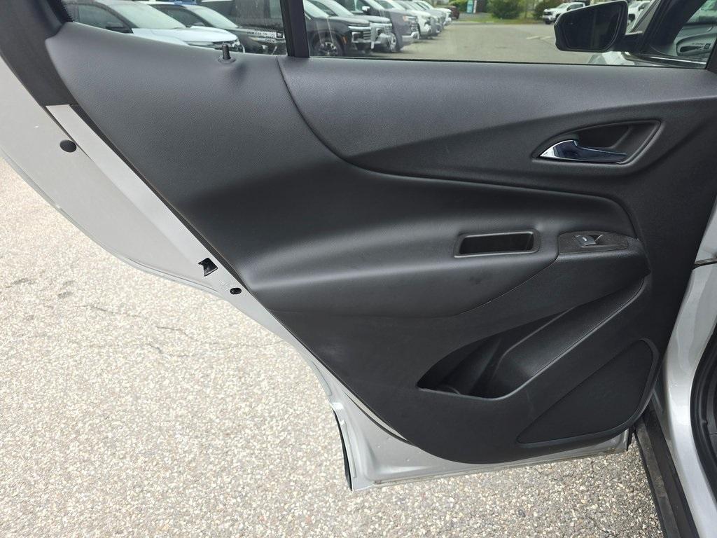 used 2022 Chevrolet Equinox car, priced at $22,868