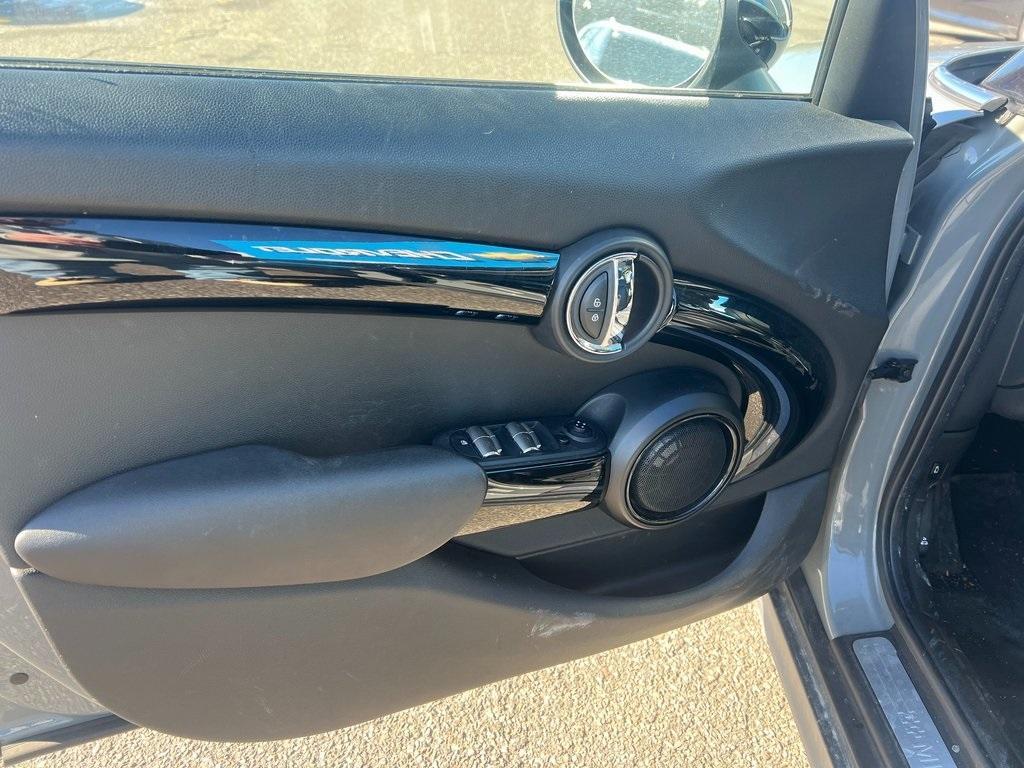 used 2018 MINI Hardtop car, priced at $17,829