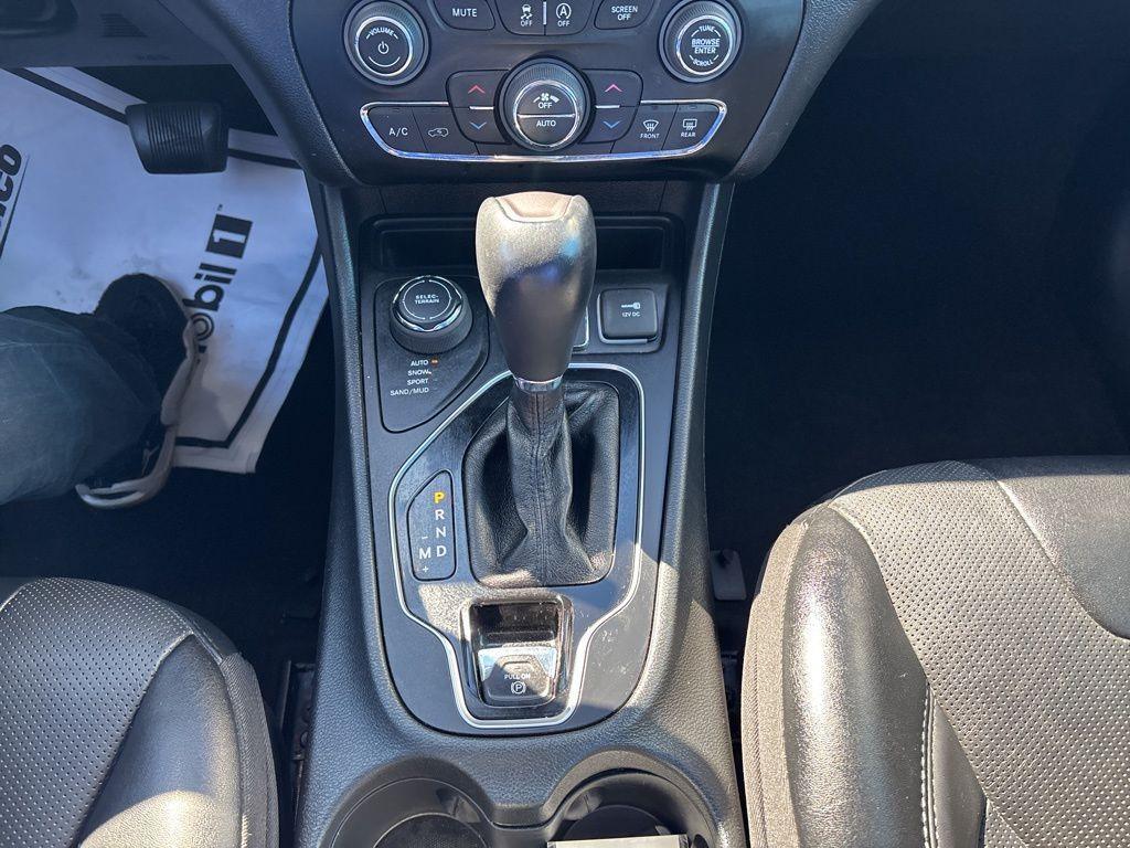 used 2023 Jeep Cherokee car, priced at $20,971