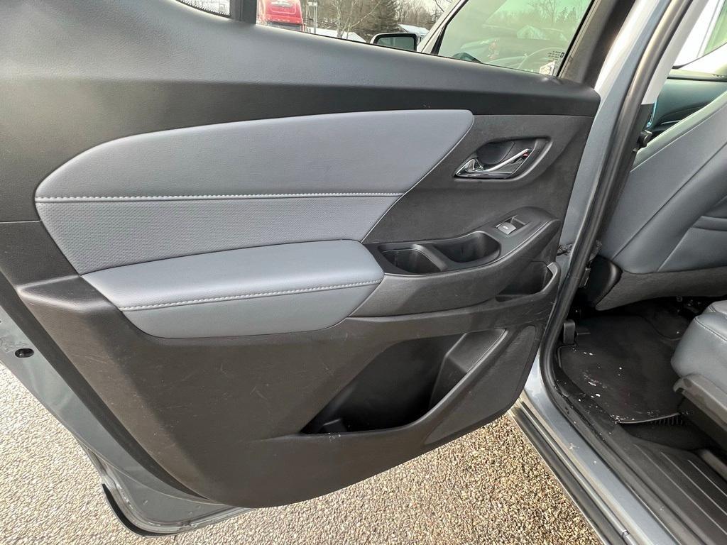 used 2018 Chevrolet Traverse car, priced at $16,392