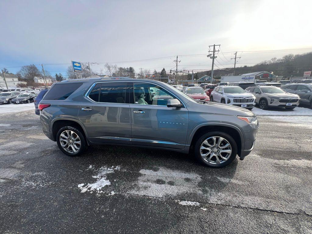 used 2018 Chevrolet Traverse car, priced at $16,392
