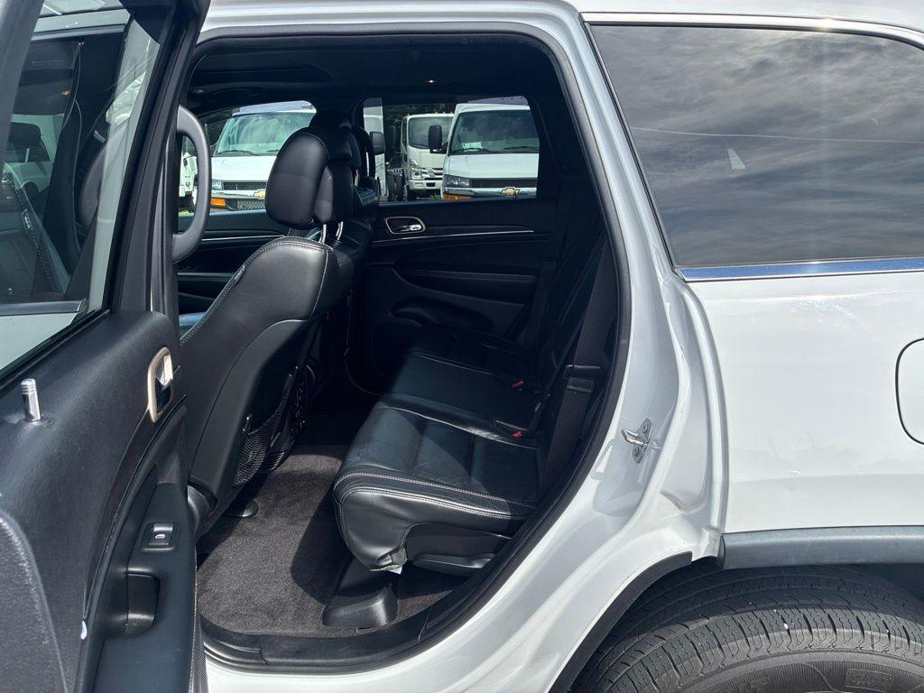 used 2017 Jeep Grand Cherokee car, priced at $14,837