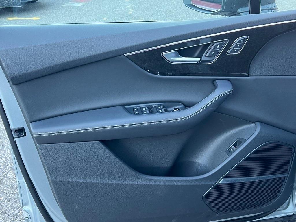 used 2025 Audi Q7 car, priced at $57,609