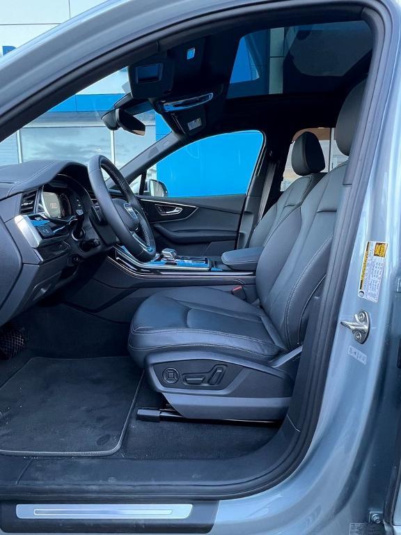 used 2025 Audi Q7 car, priced at $57,609