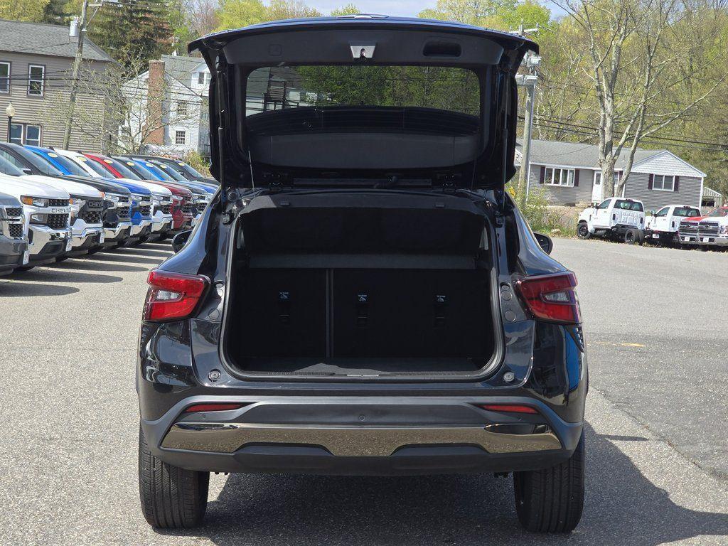 used 2025 Chevrolet Trax car, priced at $24,942