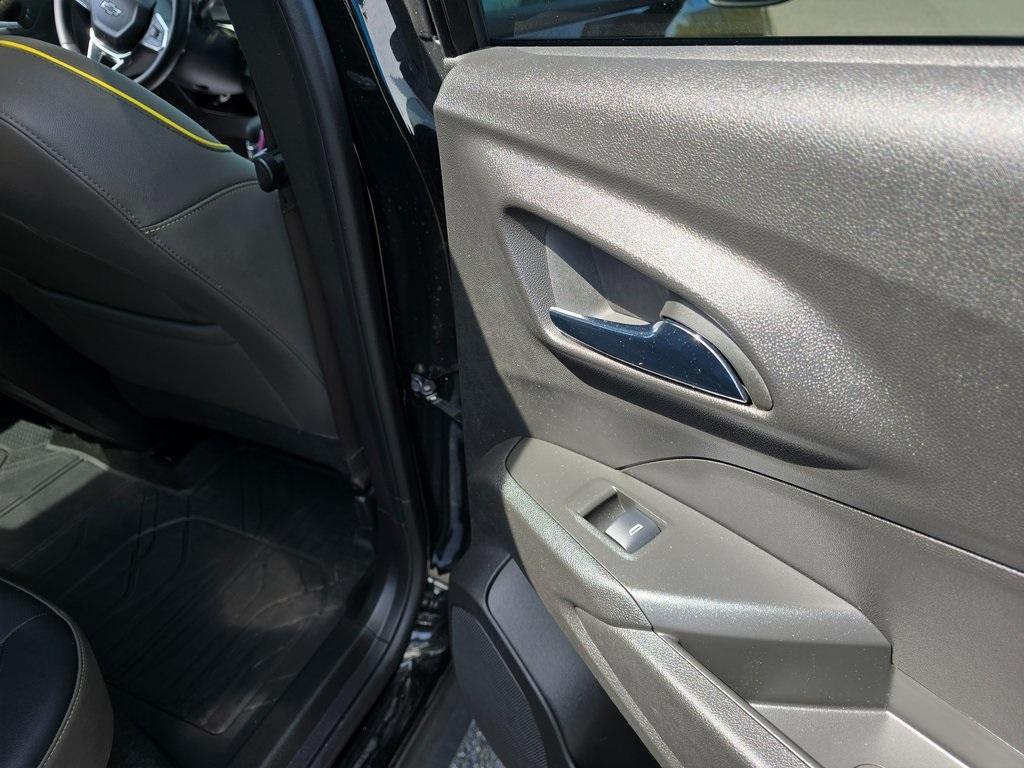 used 2025 Chevrolet Trax car, priced at $24,997