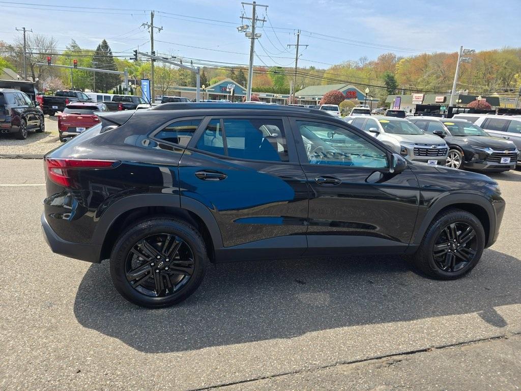 used 2025 Chevrolet Trax car, priced at $24,997