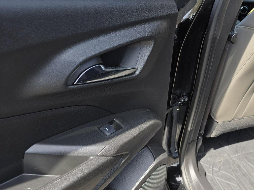 used 2025 Chevrolet Trax car, priced at $24,997