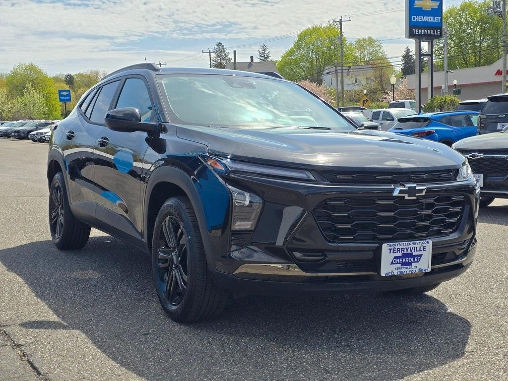 used 2025 Chevrolet Trax car, priced at $24,997