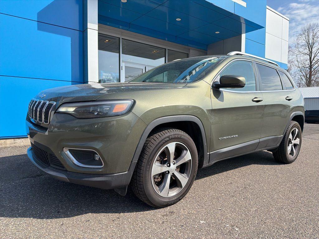 used 2019 Jeep Cherokee car, priced at $17,900