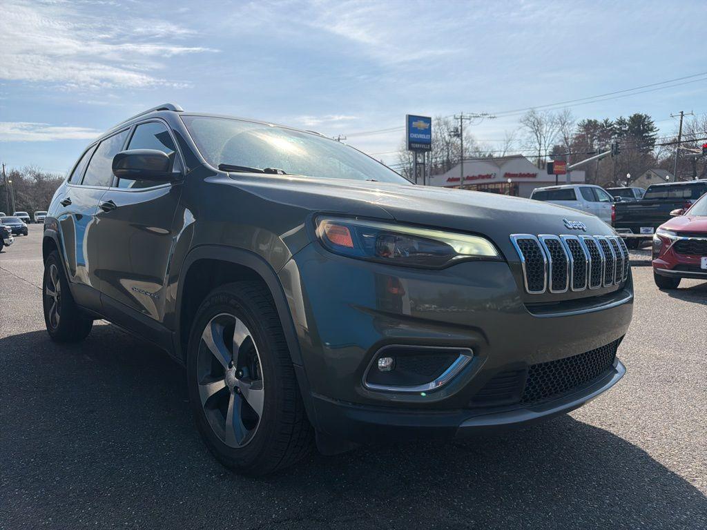 used 2019 Jeep Cherokee car, priced at $17,900