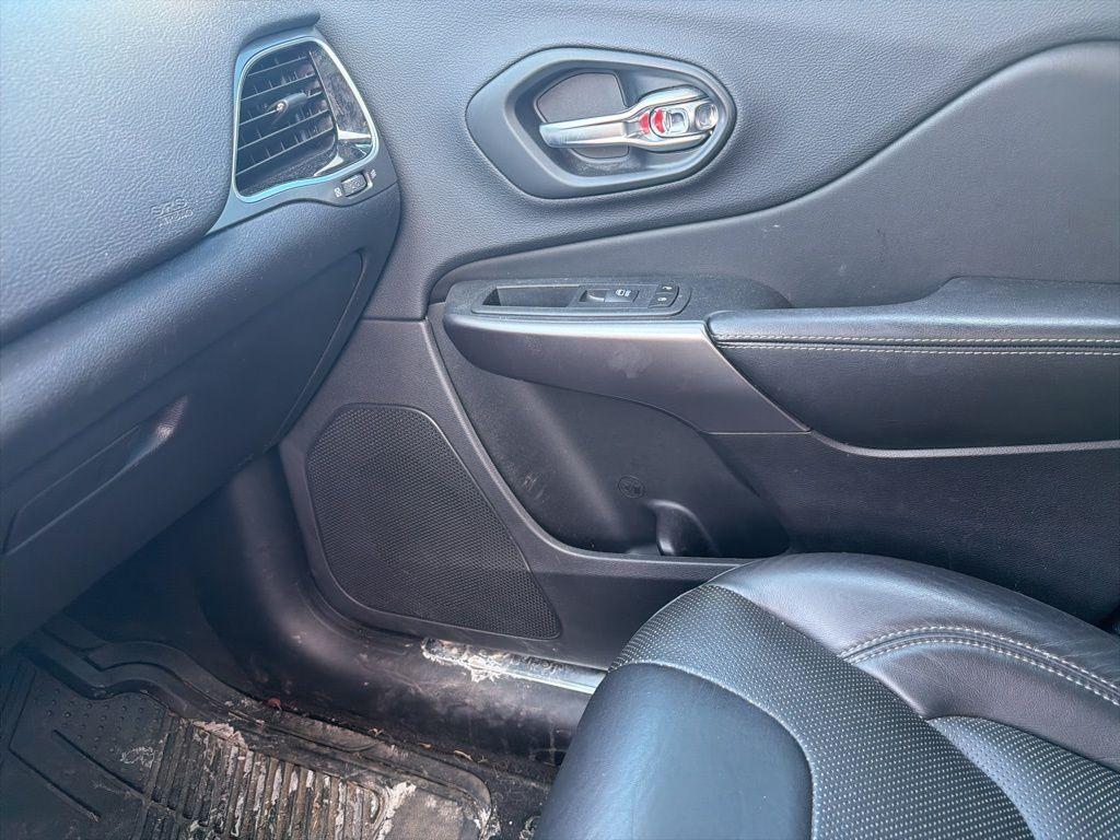 used 2019 Jeep Cherokee car, priced at $17,900