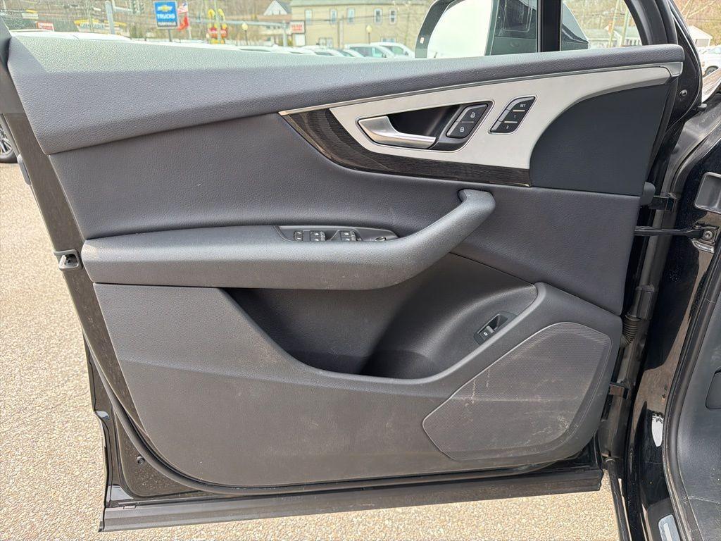 used 2019 Audi Q7 car, priced at $17,547