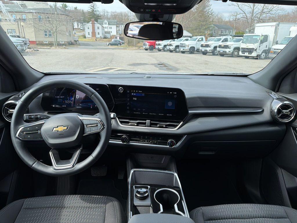 used 2026 Chevrolet Equinox car, priced at $29,619