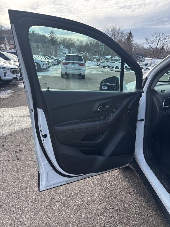 used 2020 Chevrolet Trax car, priced at $13,910