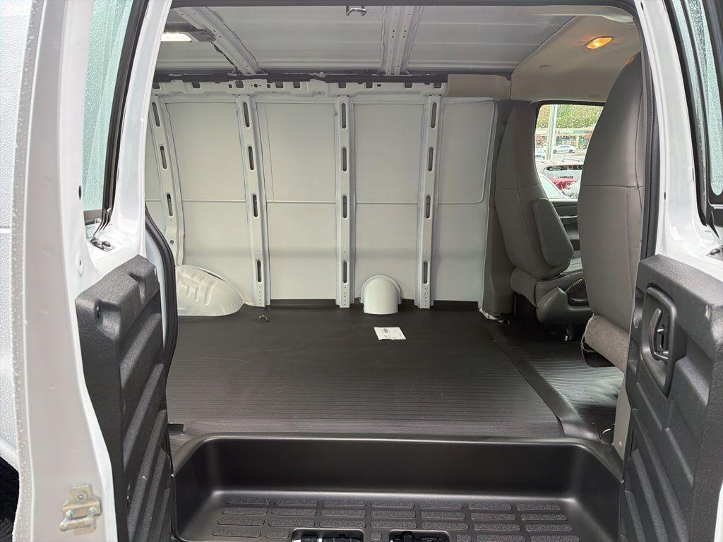 new 2026 Chevrolet Express 2500 car, priced at $48,400