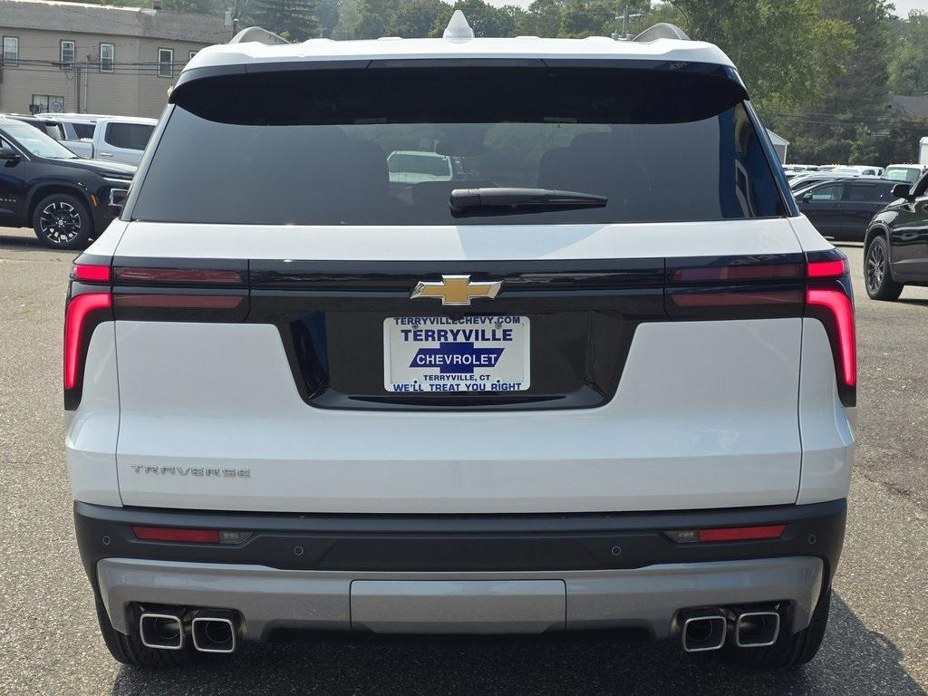 new 2026 Chevrolet Traverse car, priced at $45,360