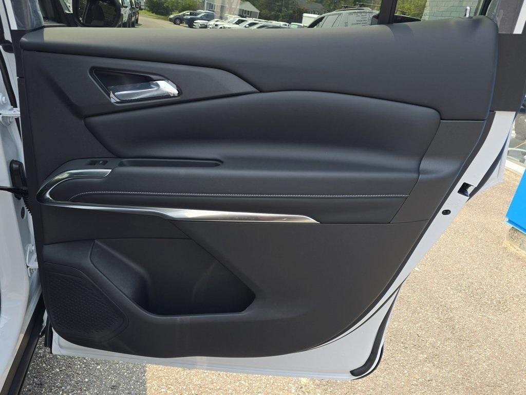 new 2026 Chevrolet Traverse car, priced at $45,360