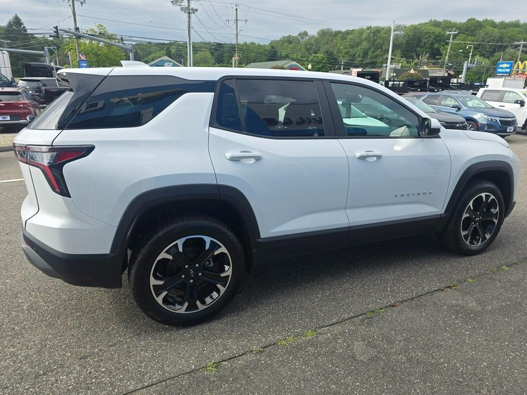 new 2026 Chevrolet Equinox car, priced at $32,049