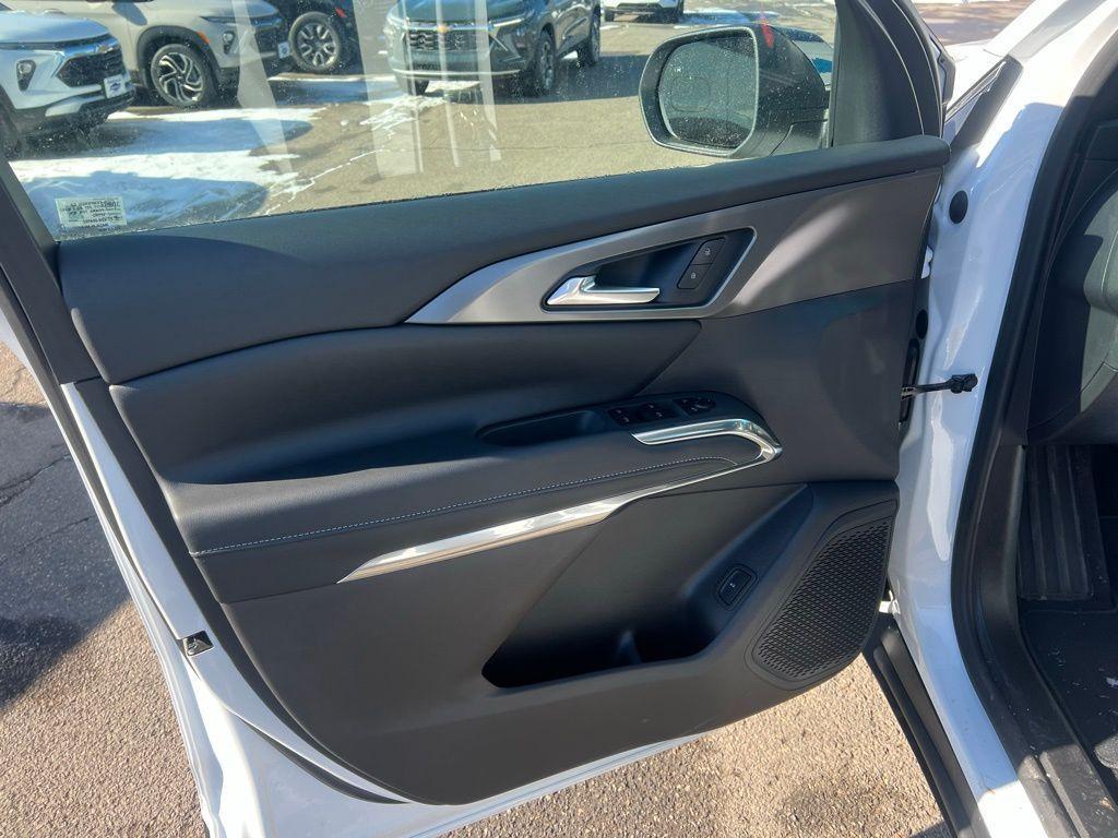 new 2026 Chevrolet Traverse car