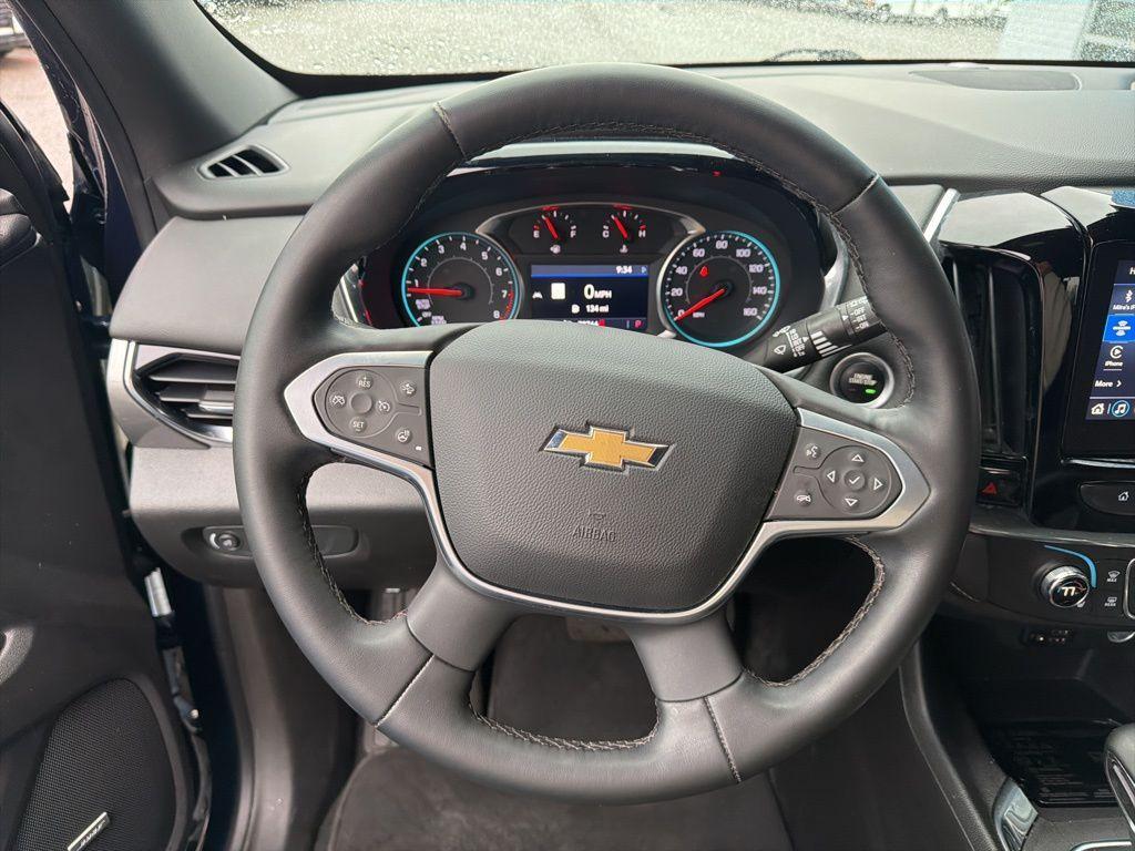 used 2023 Chevrolet Traverse car, priced at $31,697