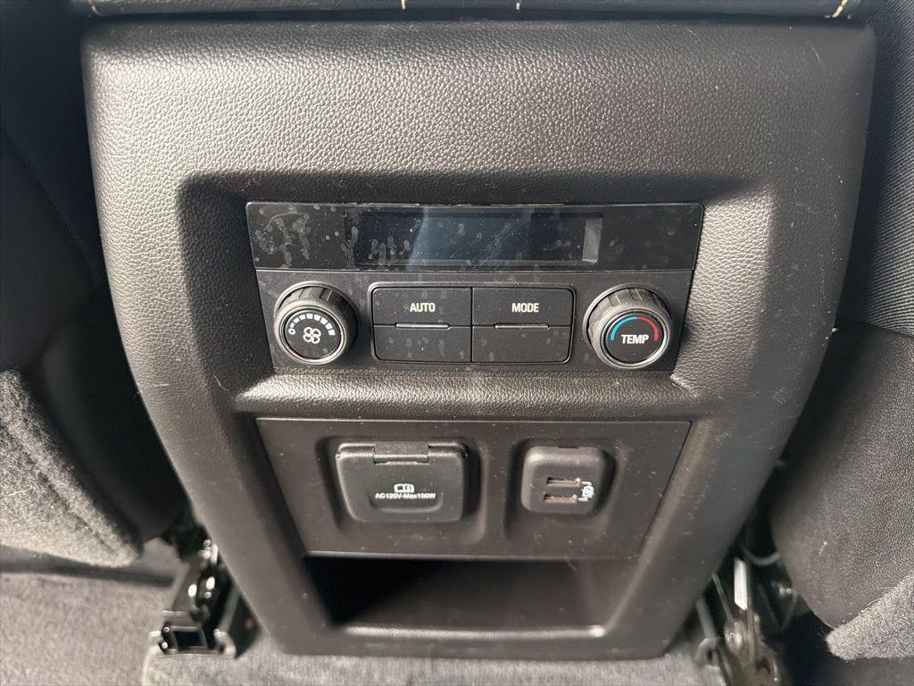 used 2023 Chevrolet Traverse car, priced at $31,697