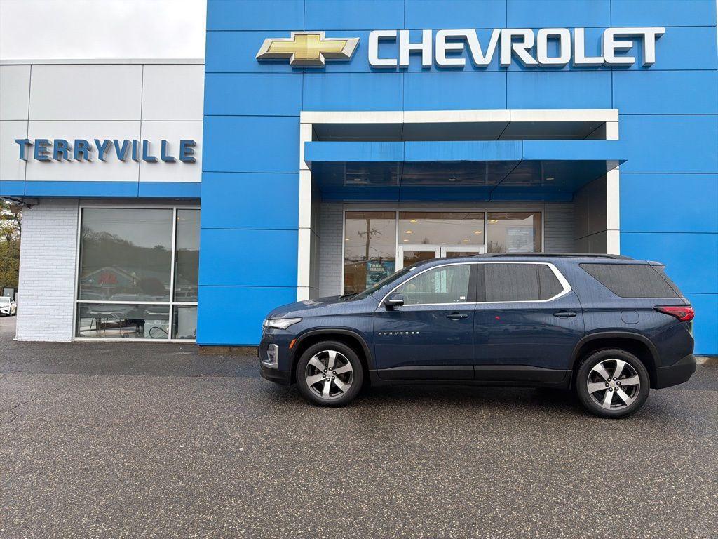 used 2023 Chevrolet Traverse car, priced at $31,697