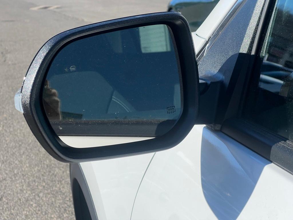 new 2026 Chevrolet Traverse car, priced at $40,533