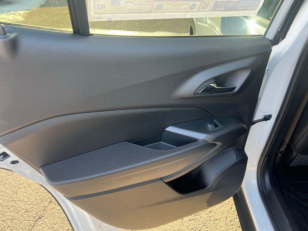 new 2026 Chevrolet Trax car, priced at $28,005