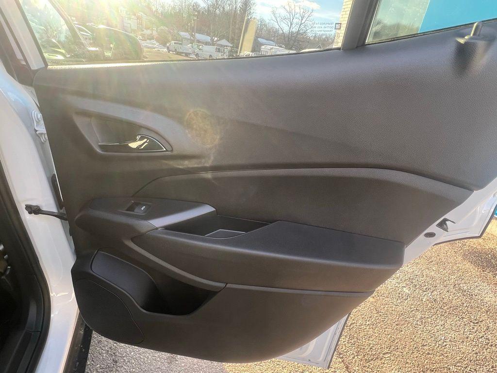 new 2026 Chevrolet Trax car, priced at $28,005