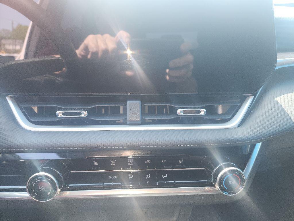 used 2025 Chevrolet Equinox car, priced at $27,996
