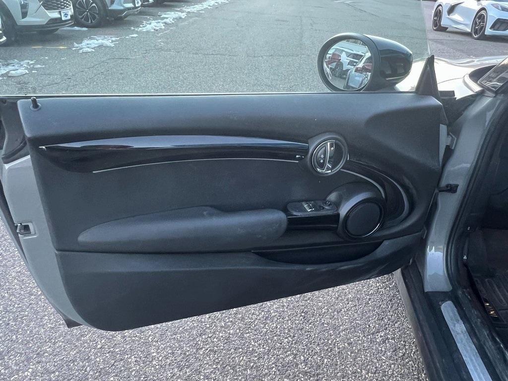 used 2022 MINI Hardtop car, priced at $21,864