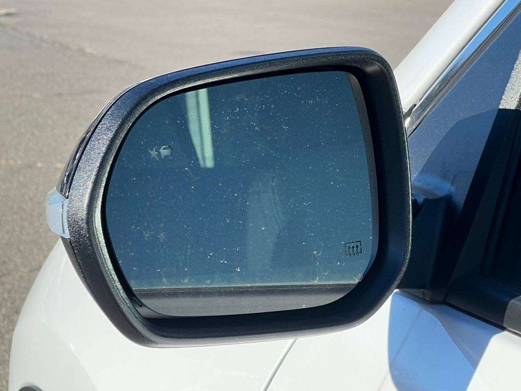 new 2026 Chevrolet Traverse car, priced at $43,724