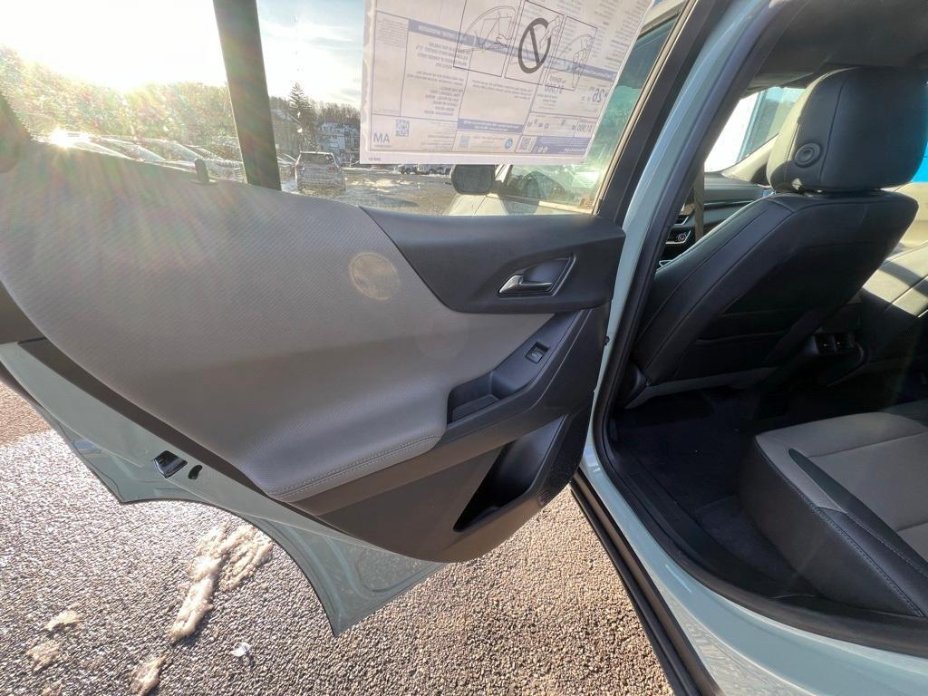 new 2026 Chevrolet Equinox car, priced at $33,558