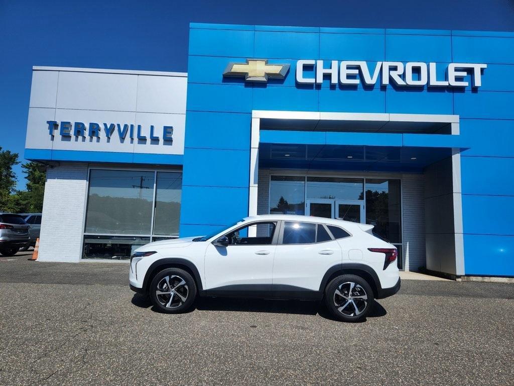 used 2025 Chevrolet Trax car, priced at $22,605
