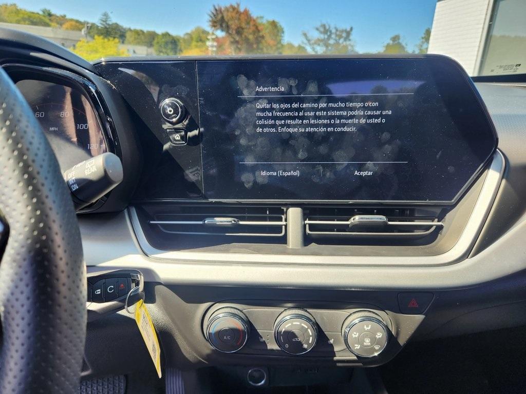 used 2025 Chevrolet Trax car, priced at $22,605