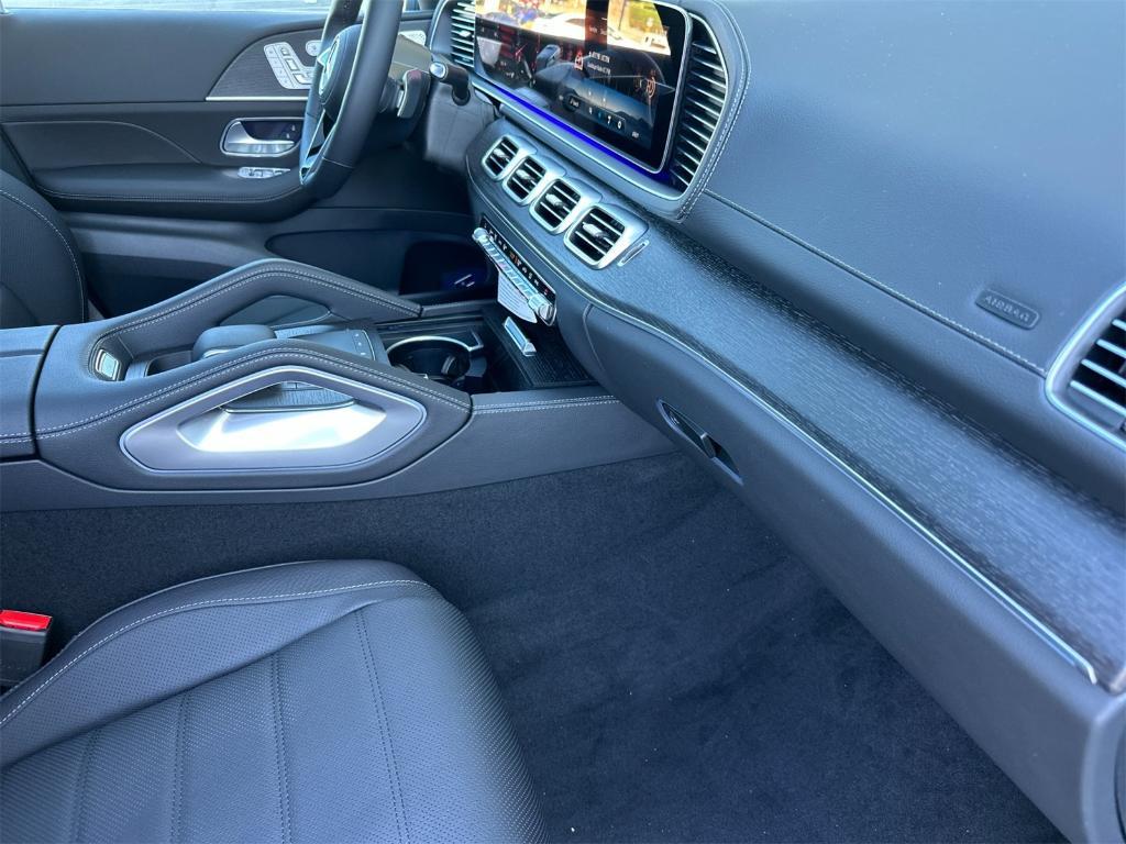new 2026 Mercedes-Benz GLE 450 car, priced at $87,170