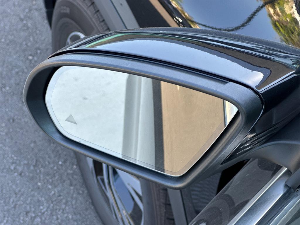 new 2025 Mercedes-Benz GLA 250 car, priced at $45,845