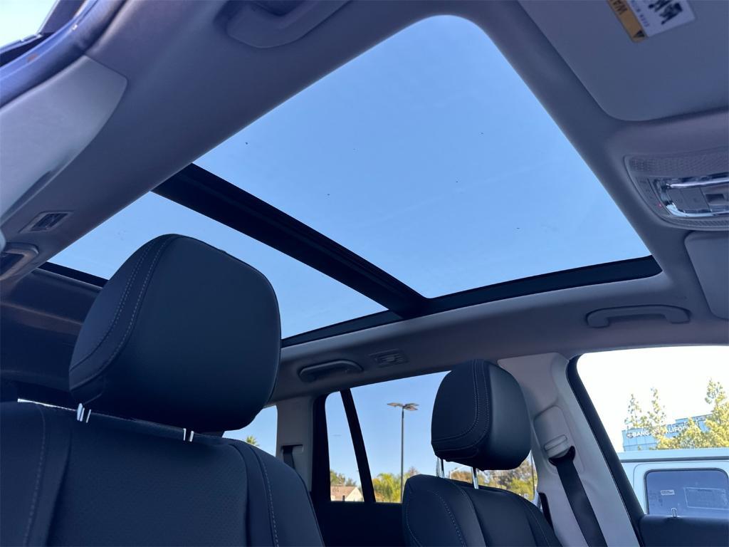 new 2026 Mercedes-Benz GLS 450 car, priced at $100,785