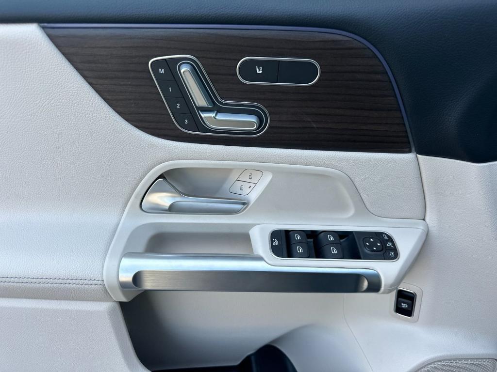 new 2026 Mercedes-Benz GLB 250 car, priced at $49,880