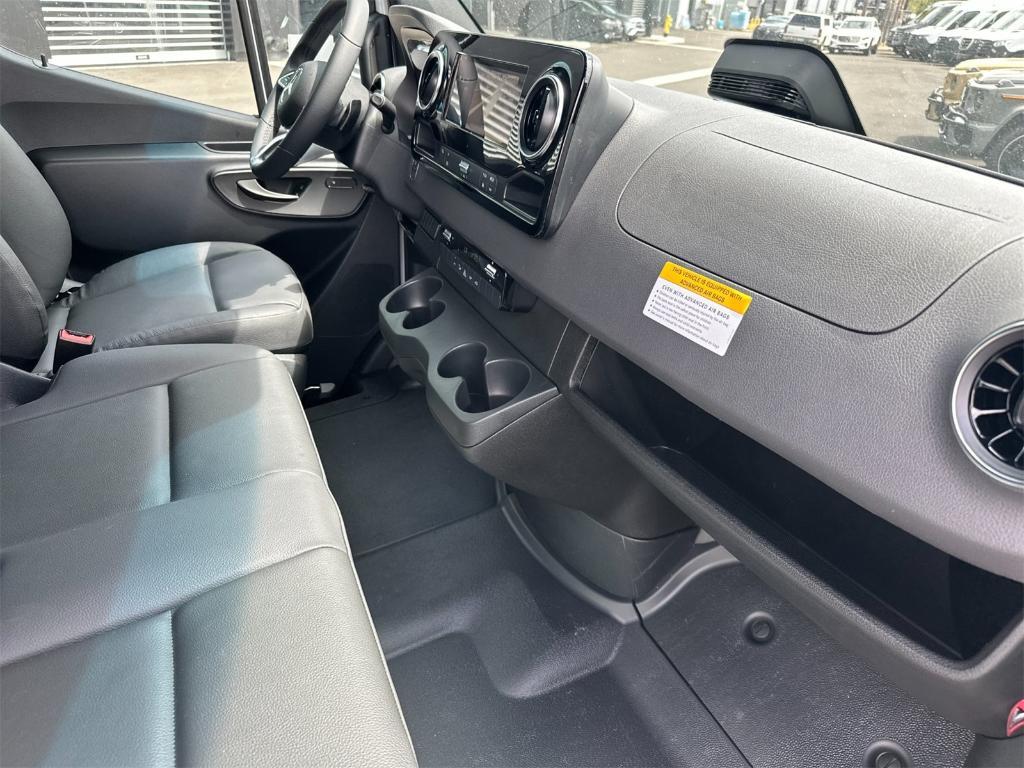 new 2025 Mercedes-Benz Sprinter 2500 car, priced at $69,147