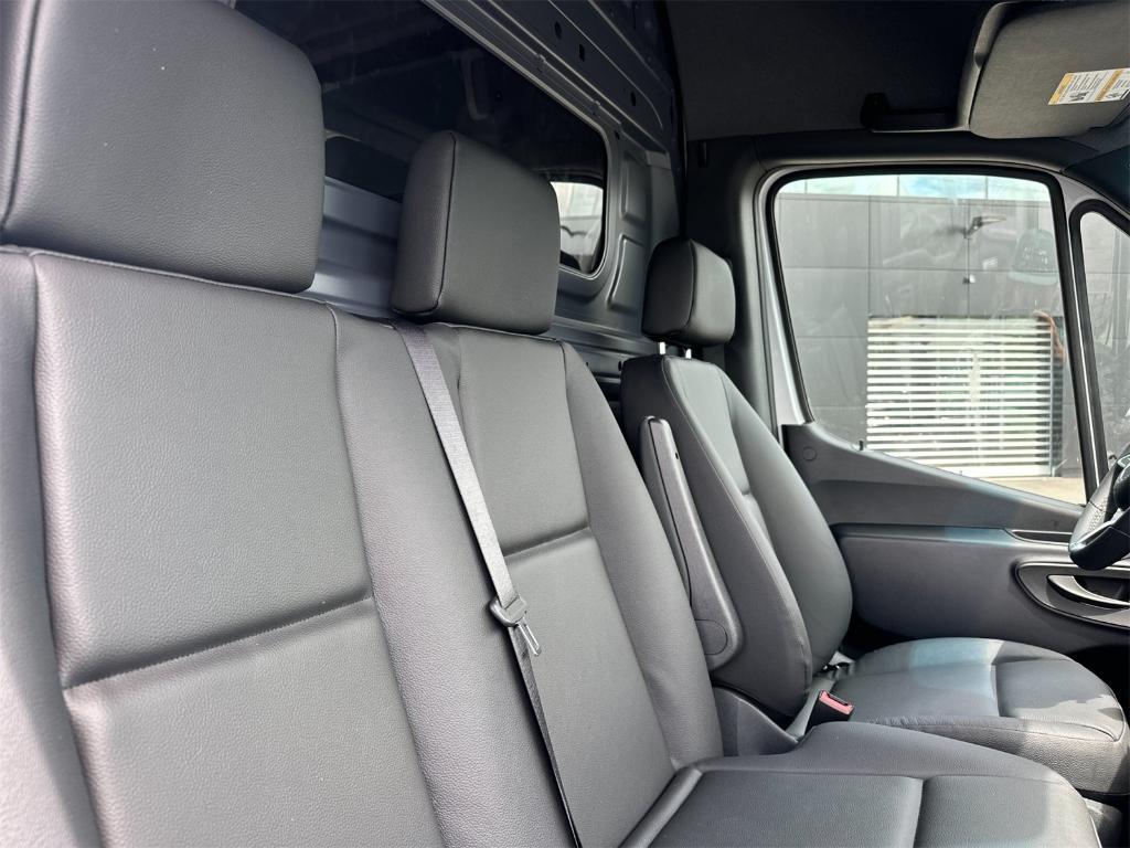 new 2025 Mercedes-Benz Sprinter 2500 car, priced at $69,147