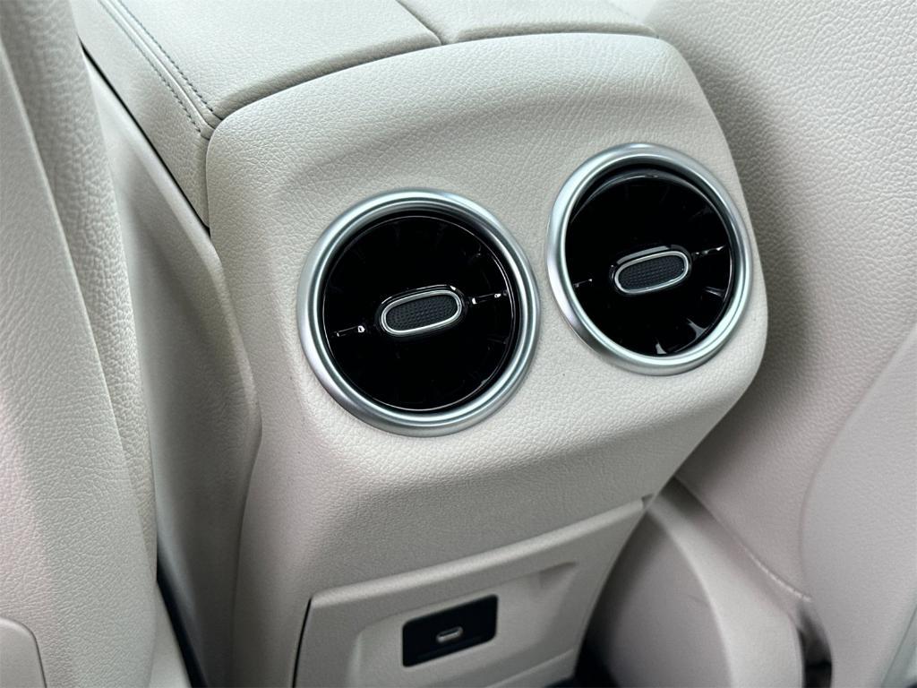 new 2025 Mercedes-Benz CLA 250 car, priced at $43,500